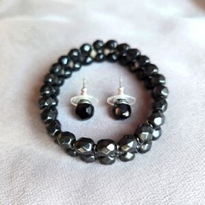 ( Ann Taylor ) Earrings & Matching Bracelet Set